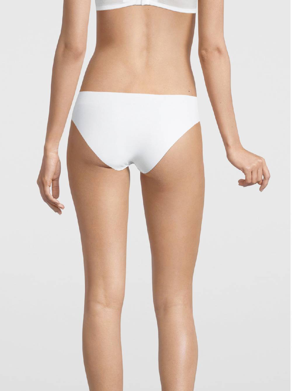 Oscalito Slip Donna 501 in cotone elasticizzato taglio laser a vita bassa Fino Al -60%
