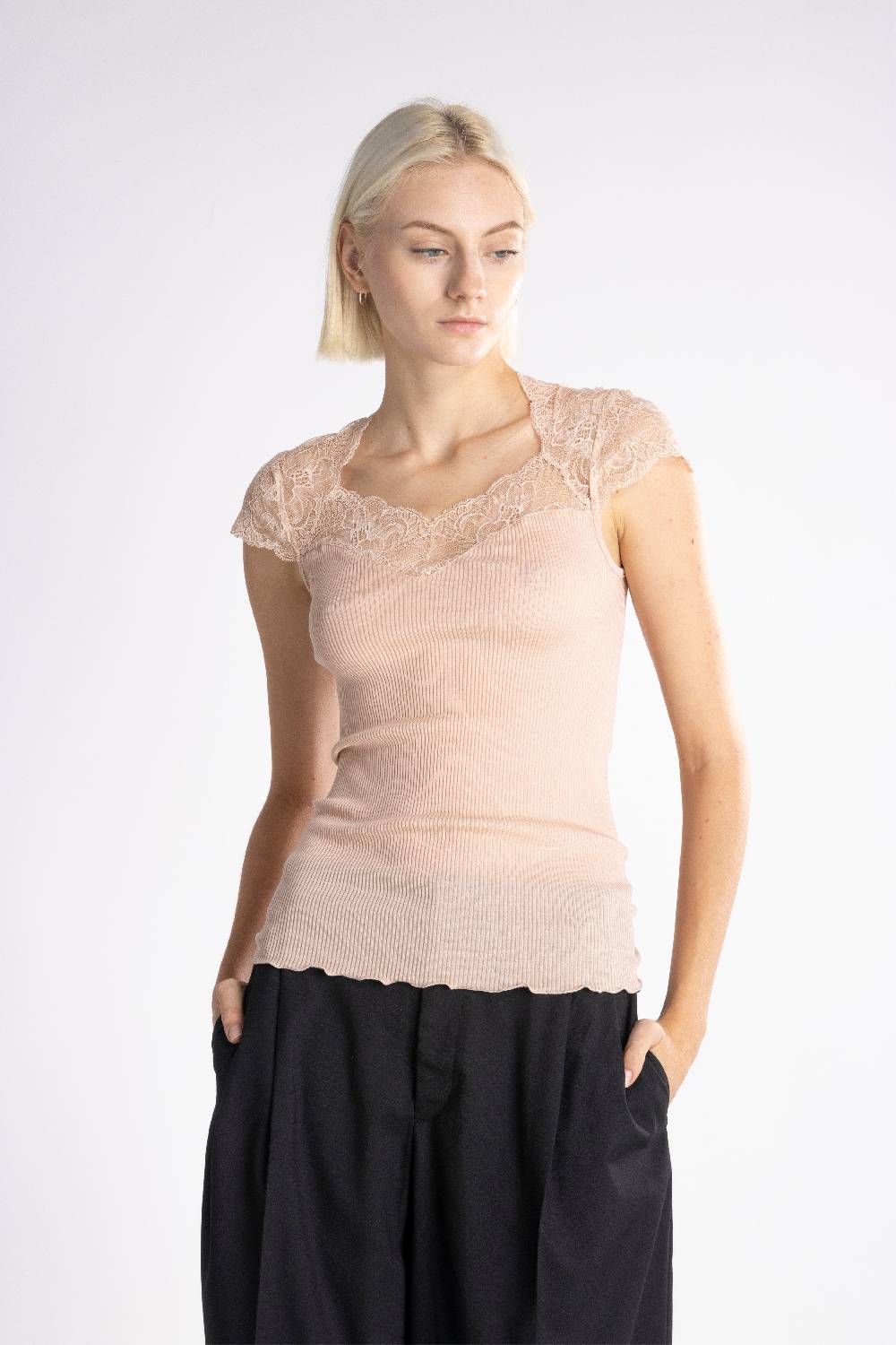 Oscalito T-shirt Donna70% Lana , 30% Seta 6825 I Più Venduti