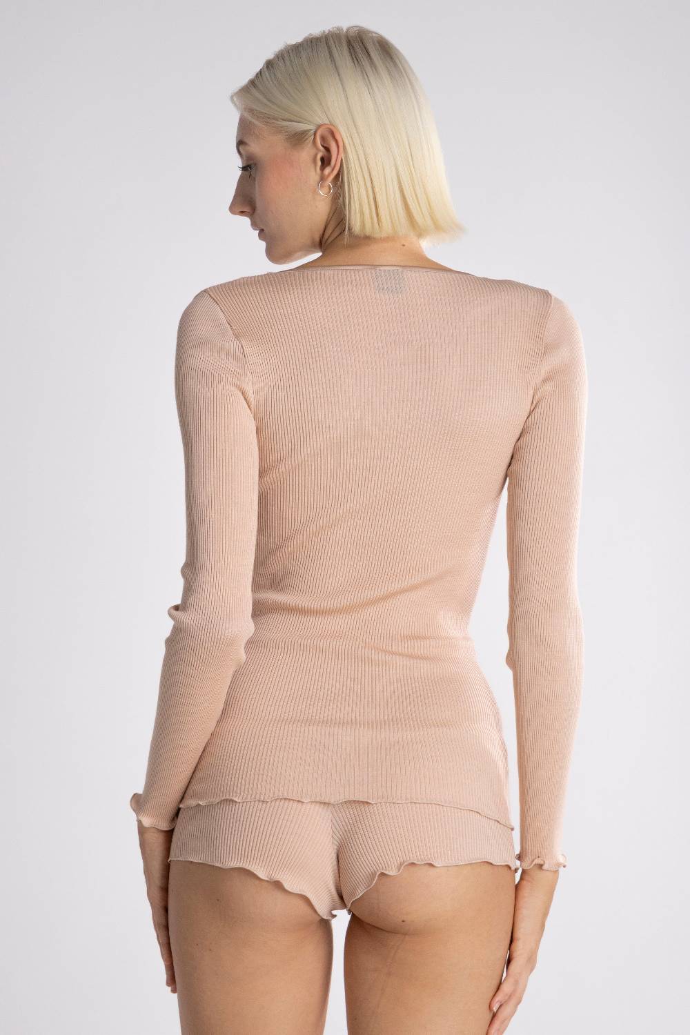 Oscalito Maglia a maniche lunghe con scollo a V in raso di lana e seta 4248 Offerta