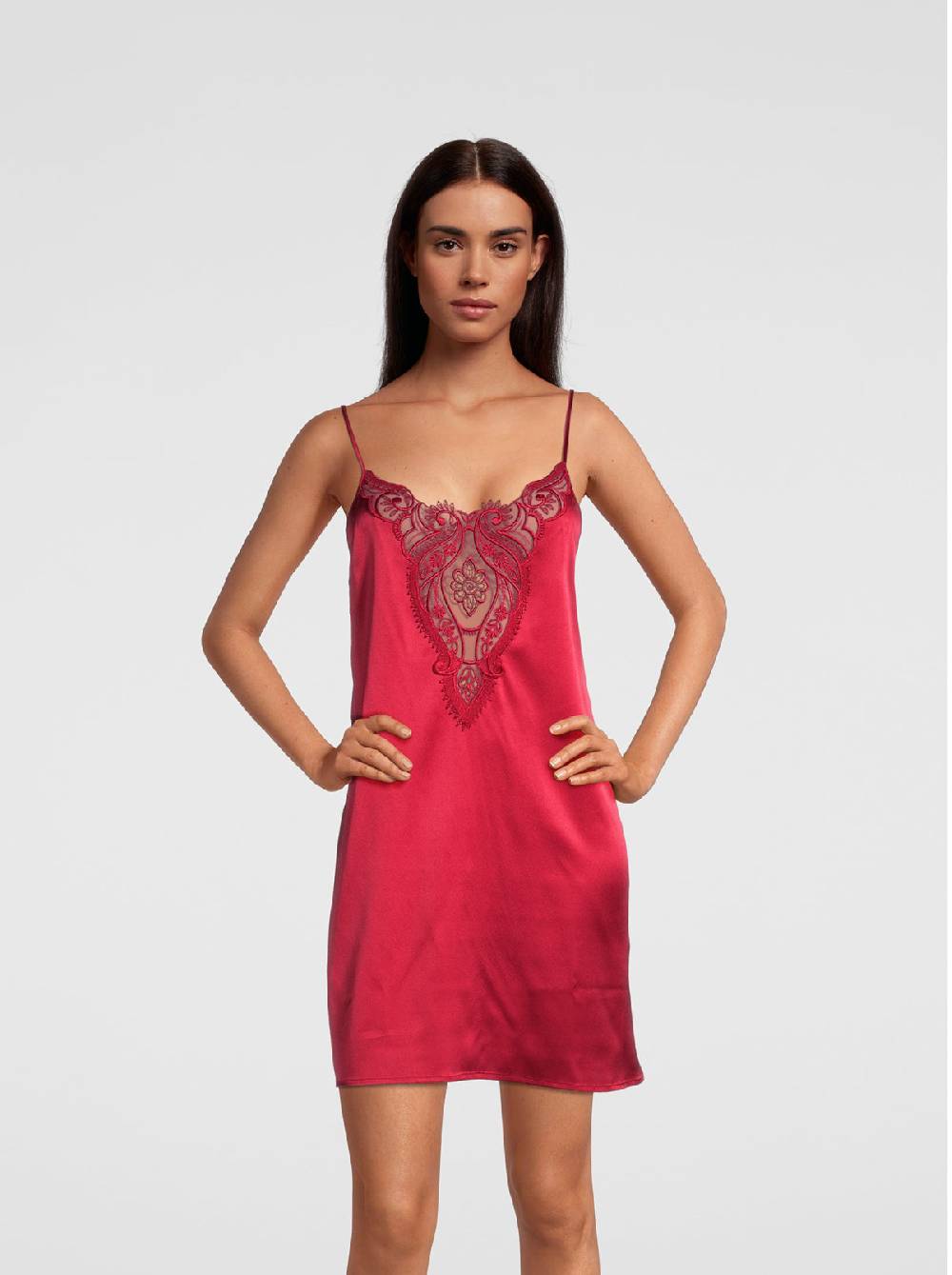 Oscalito Abito sottoveste in raso di seta stretch con macramè 10340 Economico