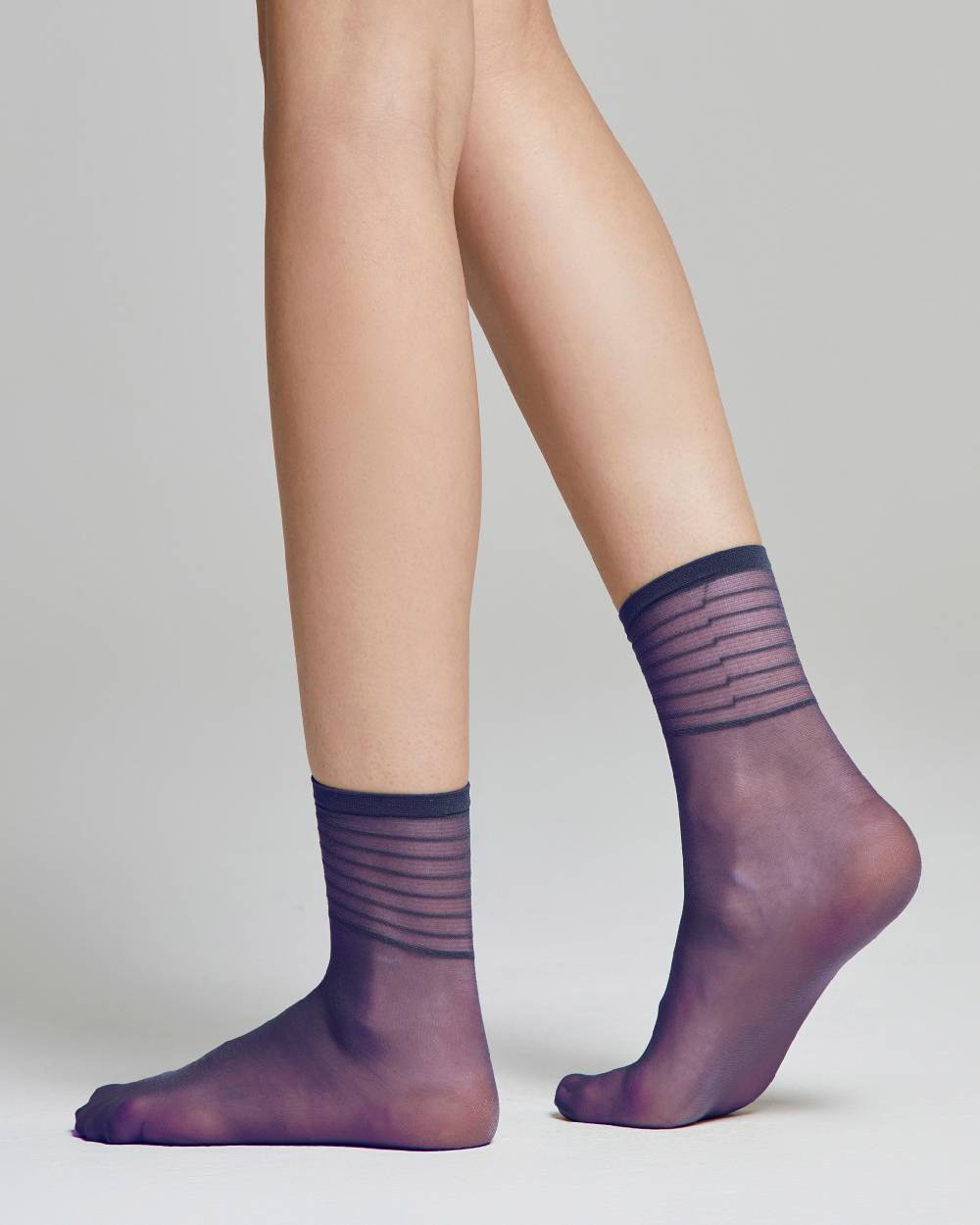 Pompea Calzino velato Iris con righe in trasparenza Black Friday Prezzi