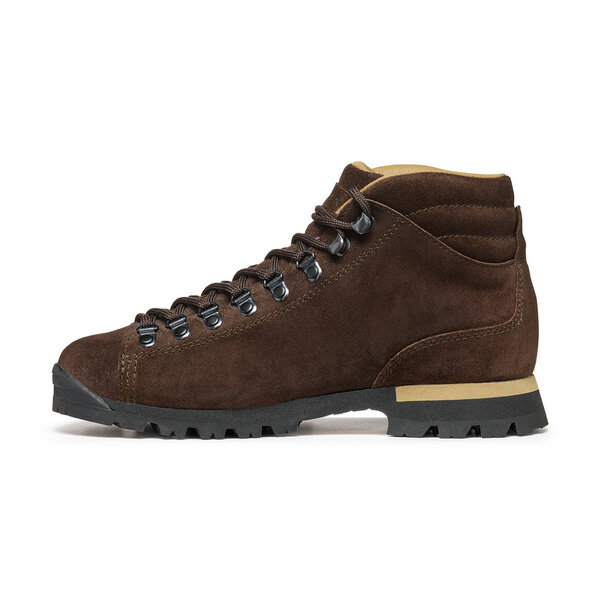 Scarpa PRIMITIVE Reinterprets the tradition style in a modern key Offerte