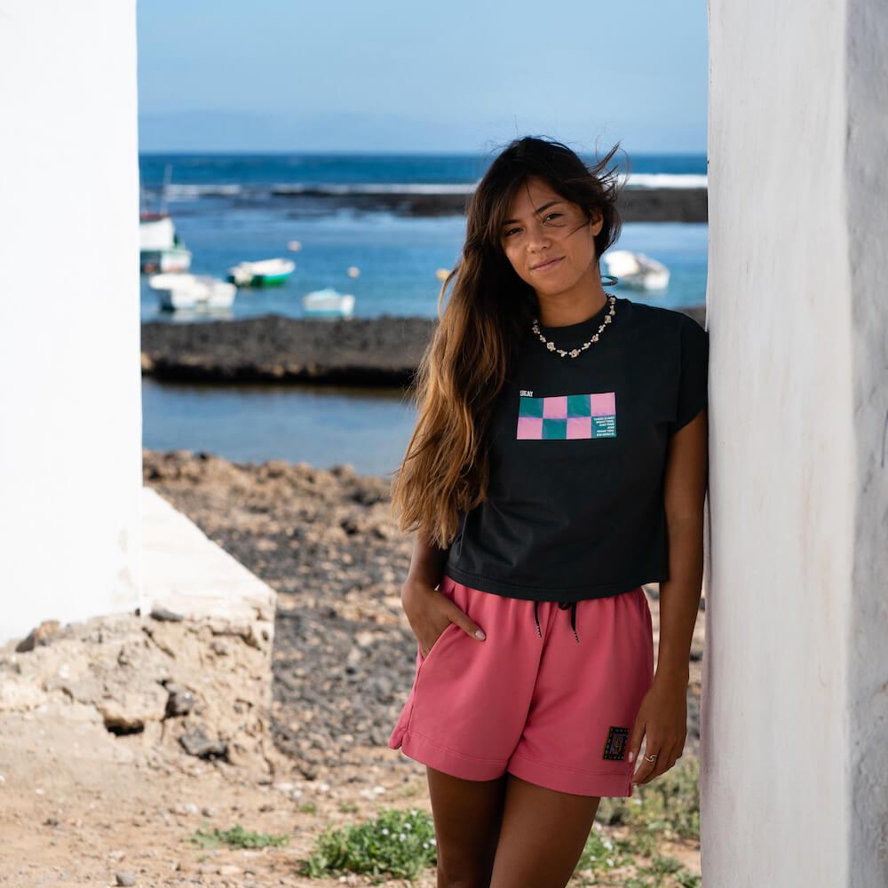 Seay / Crop T-Shirt Nera Kanoa Affare Del Giorno