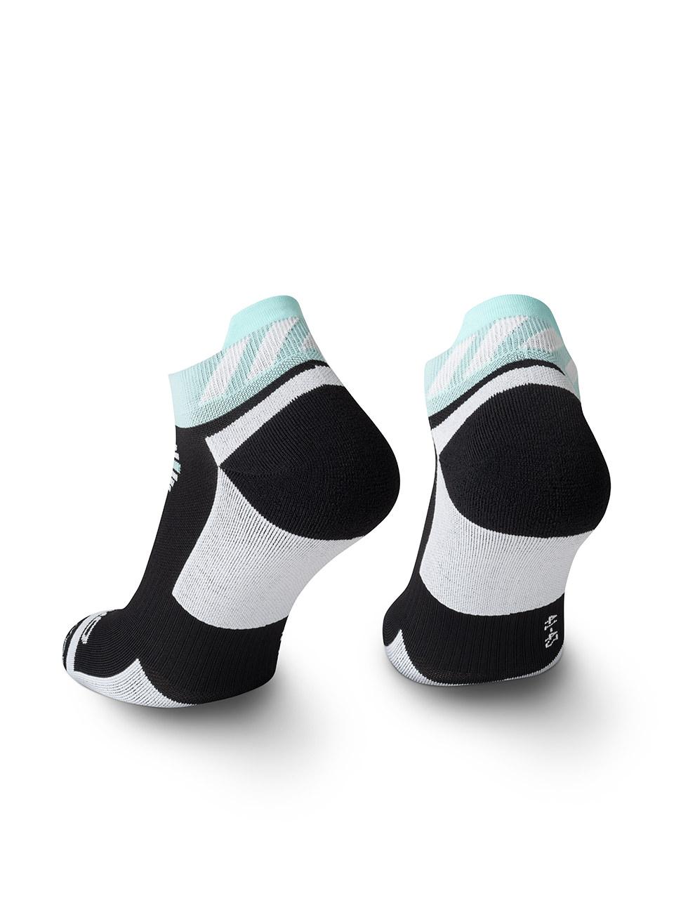 Spaio SPAIO CALZINI DA CORSA RUNNING 02 BLACK/LIGHT BLUE/WHITE Prezzo Ridotto