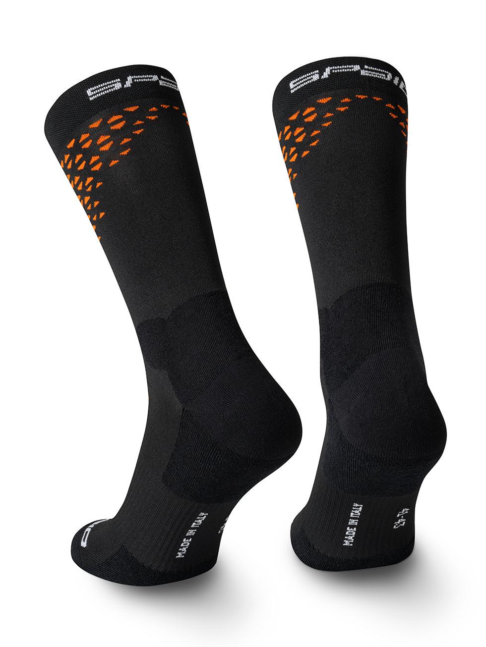 Spaio SPAIO CALZINI DA TREKKING TREKKING SOCKS FIERCE BLACK/ORANGE 2025